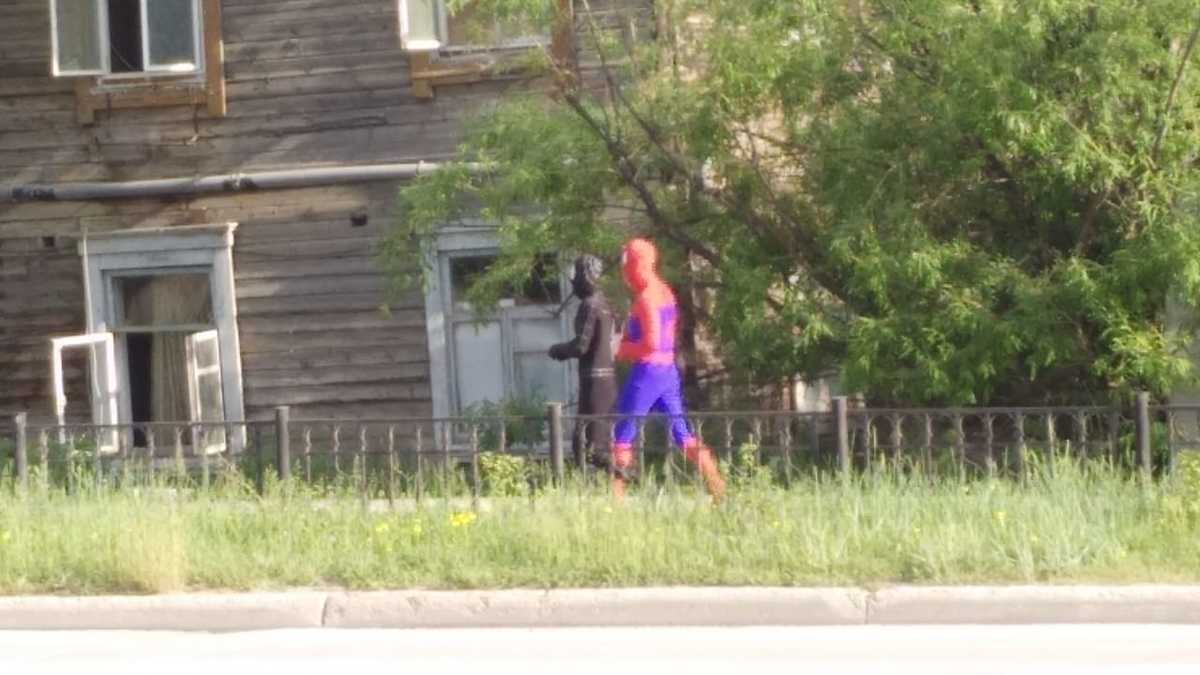 Фотофакт: Супергерои в Якутске