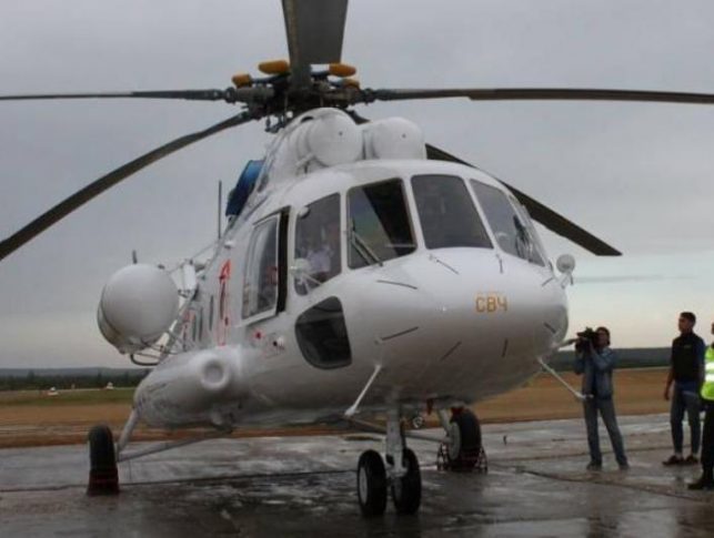 Вертолет санавиации прилетел в якутское село для транспортировки девочки с зубной болью