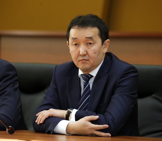 Петр Алексеев увольняется с поста ио первого зампреда правительства Якутии