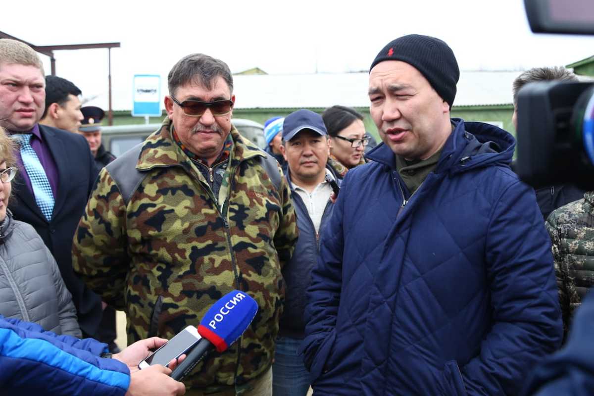 Айсен Николаев поставил задачи по итогам двухдневной работы в группе колымских районов