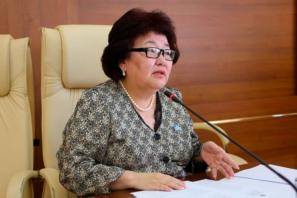 Елена Голомарева предложила снять ограничения на охоту для КМНС