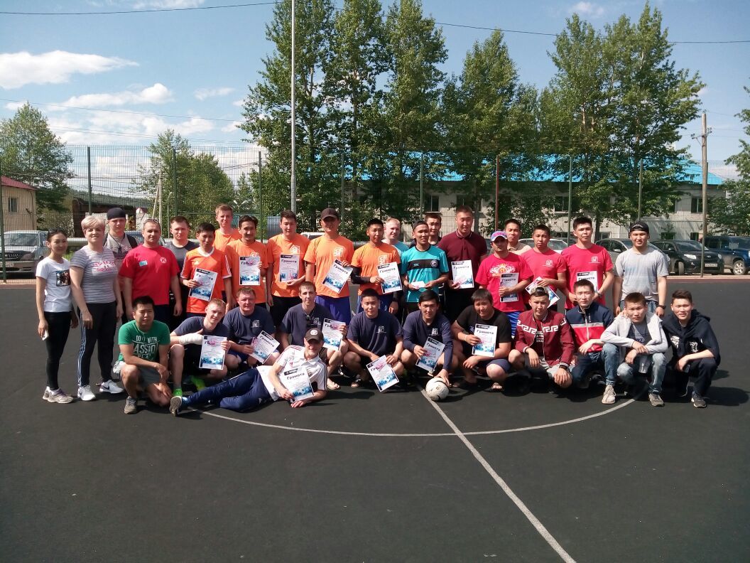 В спартакиаде ЖДЯ лидирует команда "Модерон"