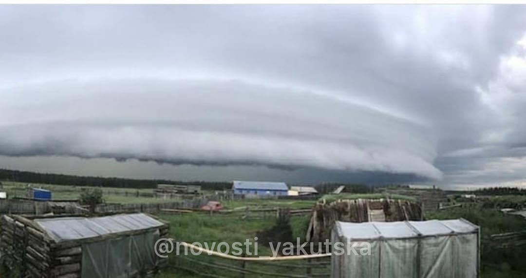 Фотофакт: Необычные облака в Якутии