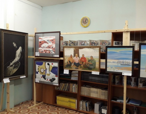 Айсен Николаев присвоил Вилючанской художественной галерее имя скульптора  Эдуарда Пахомова
