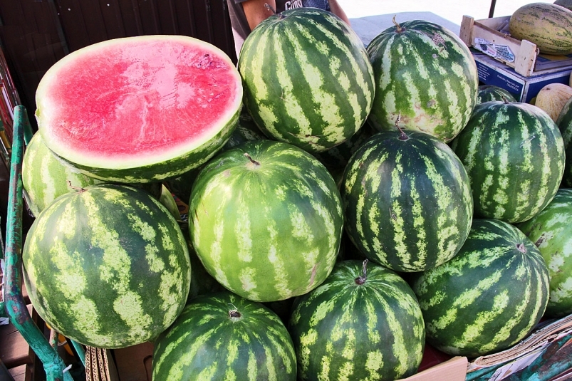 Торговцы фруктами взвинтили цены на арбузы в Якутске