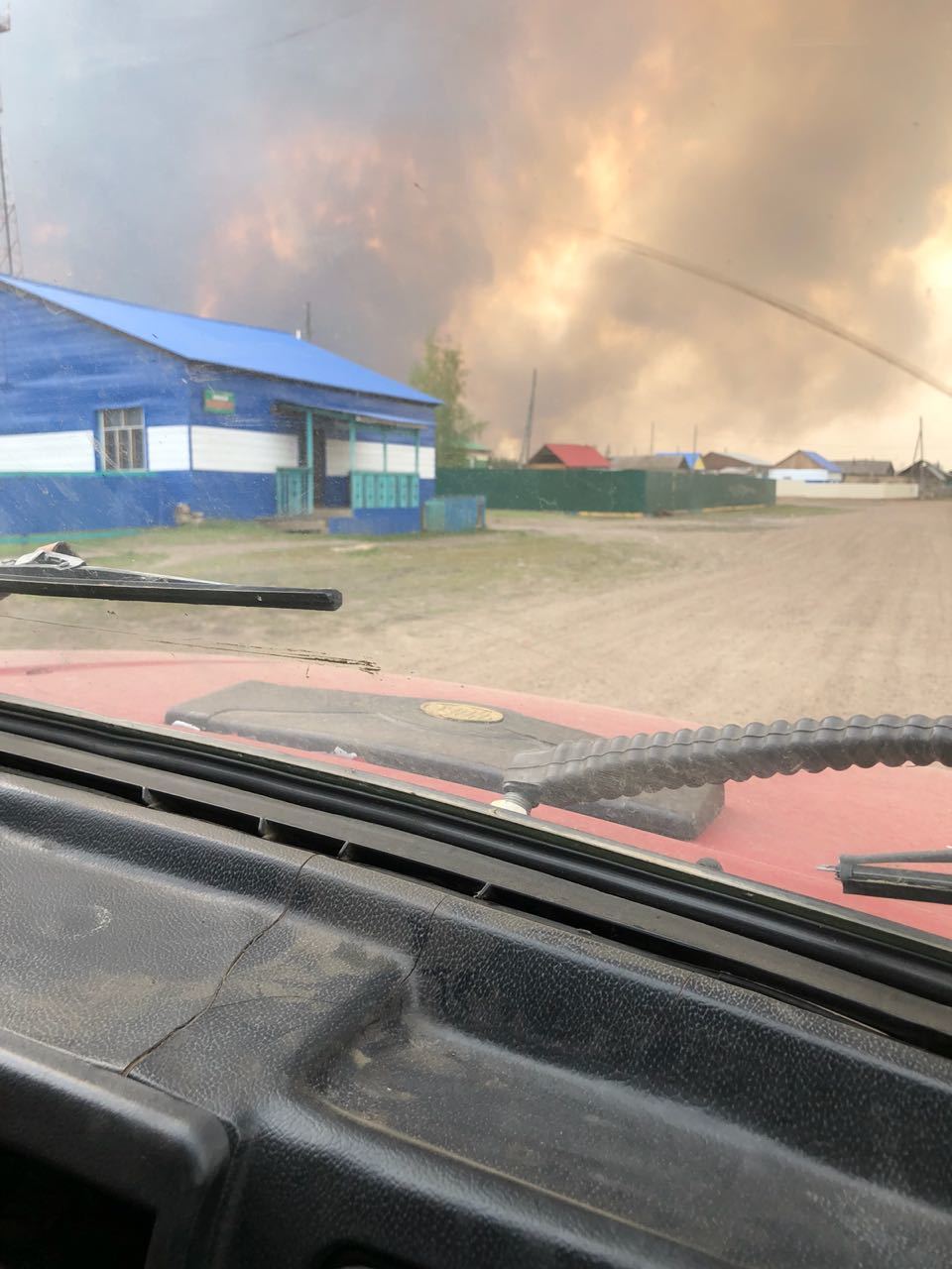 "Эвакуация в селе Чукар не объявлена", - в ЕДДС опровергли слухи об эвакуации из-за лесных пожаров