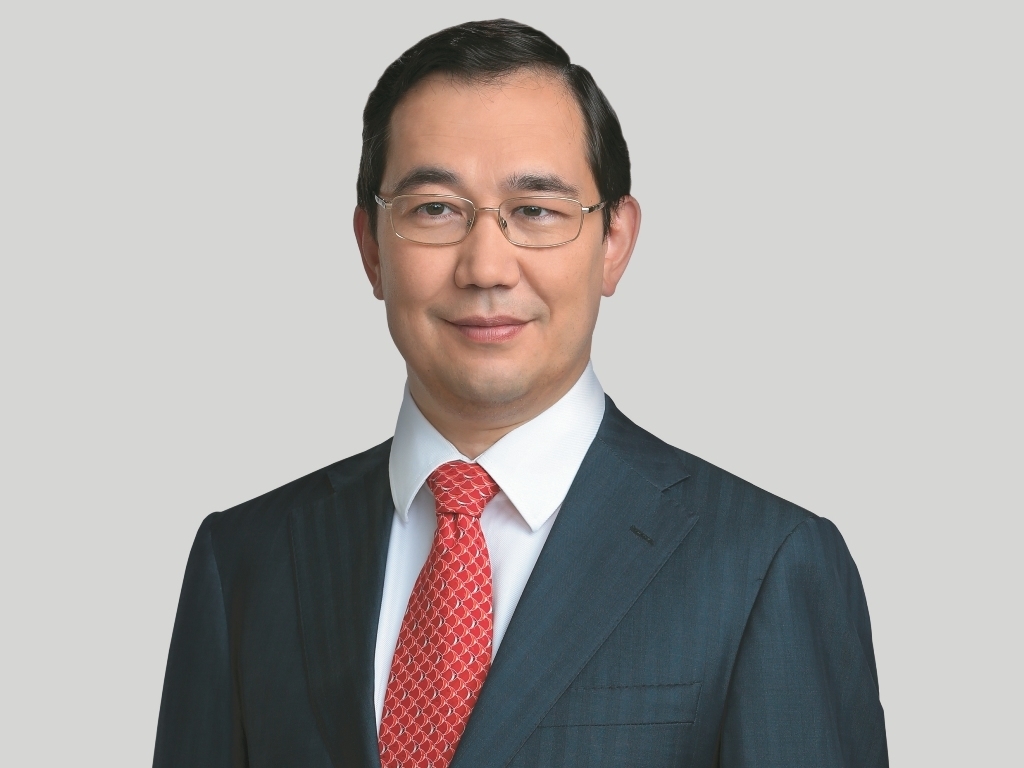 Глава Якутии Айсен Николаев поздравляет с Днем местного самоуправления