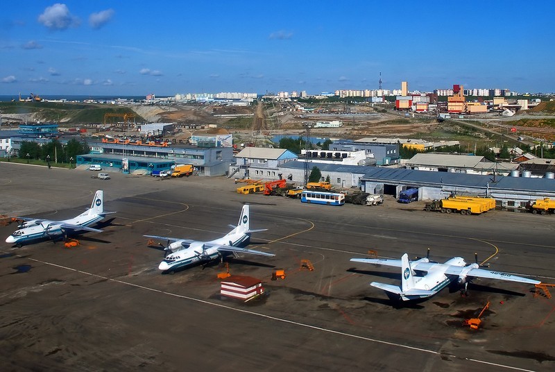 Бывший замгендиректора авиакомпании "АЛРОСА" осужден за хищение двигателей в Якутии