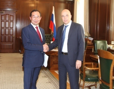 Айсен Николаев обсудил вопросы бюджета Якутии с первым зампредом Правительства РФ