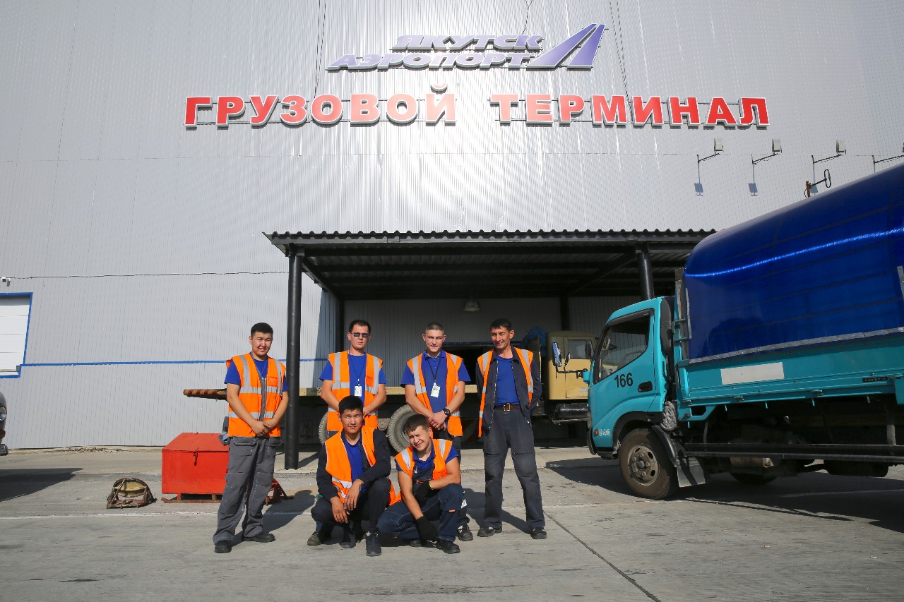 В аэропорту "Якутск" введен новый режим работы коммерческого склада приема и отправки грузов