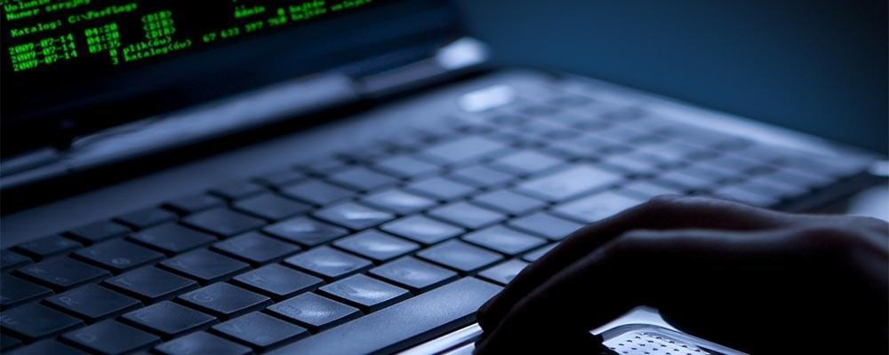 Пользователи соцсетей обнаружили два прошлогодних сообщения с обвинением спецназовца из Якутска в насилии