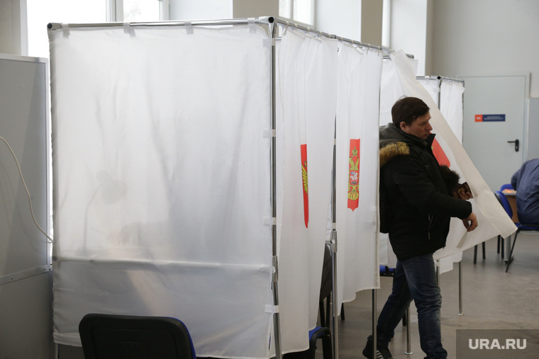 Россиян заставят отчитаться об отъезде из страны на время выборов