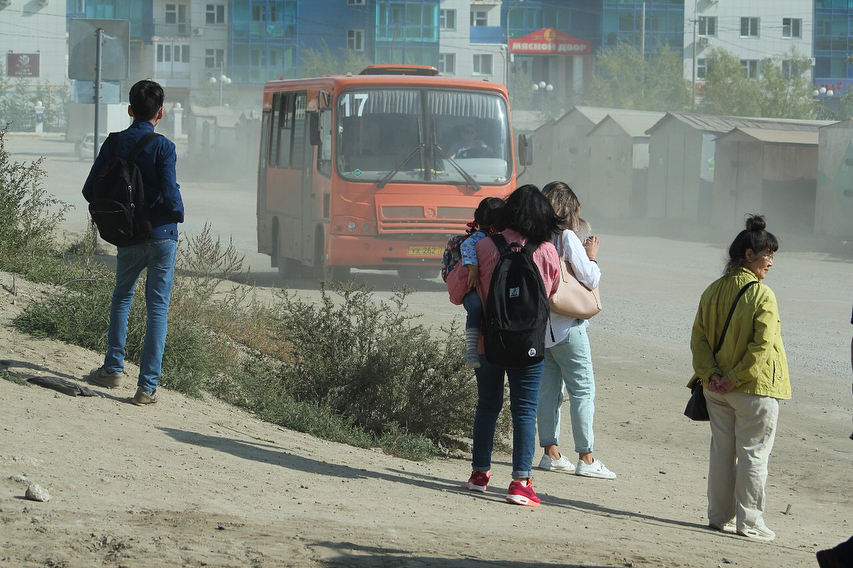 Жители Якутска опубликовали петицию с требованием бесплатного проезда для школьников