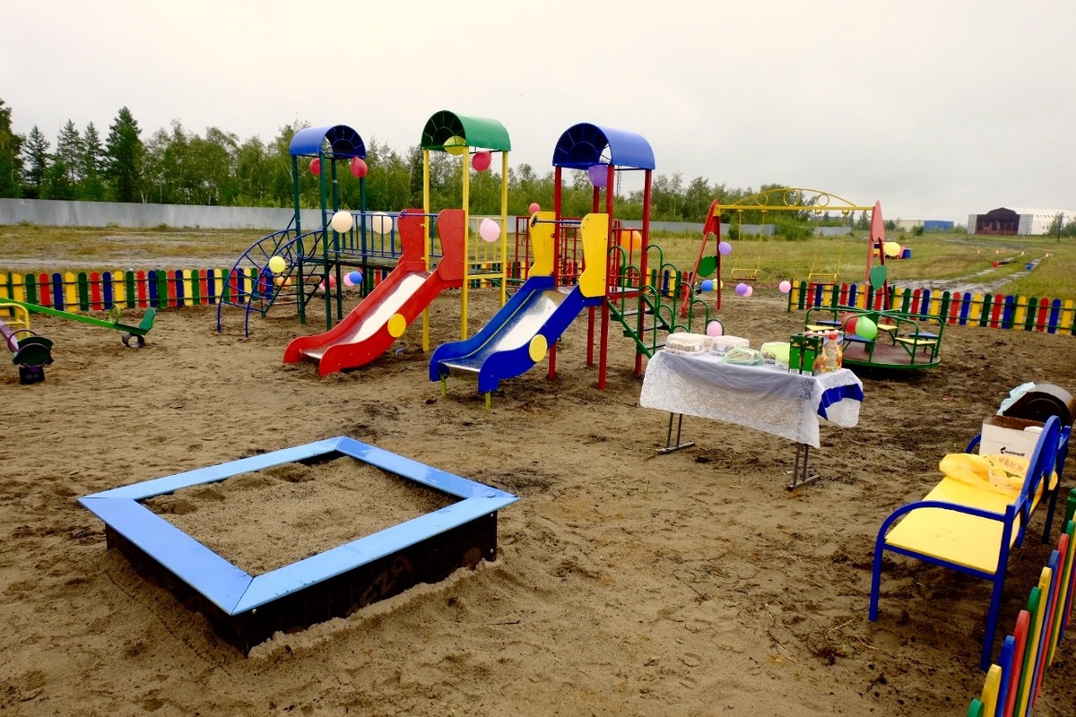 Новую детскую площадку по программе «Народный бюджет» открыли в селе Маган