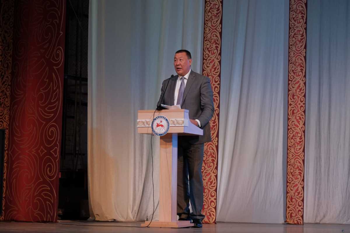 Александр Саввинов: В Якутске качественное образование должно быть доступно каждому ребенку