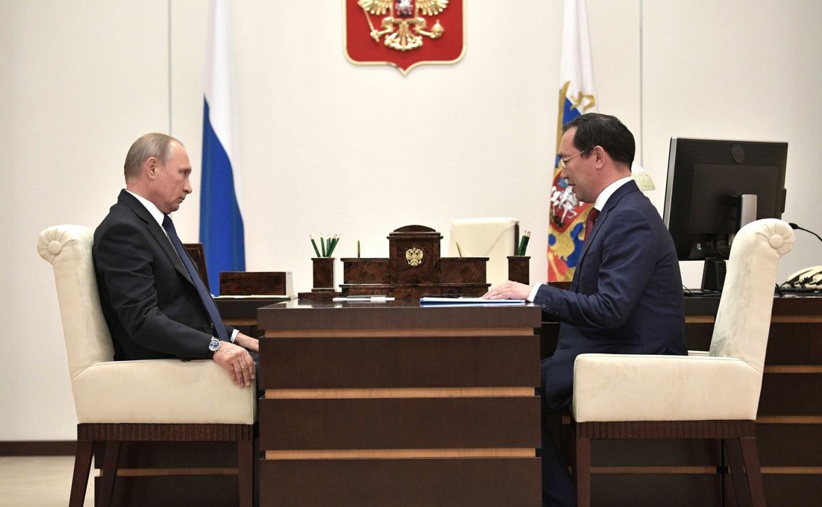 Айсен Николаев проинформировал Владимира Путина о ходе подготовки к новому учебному году