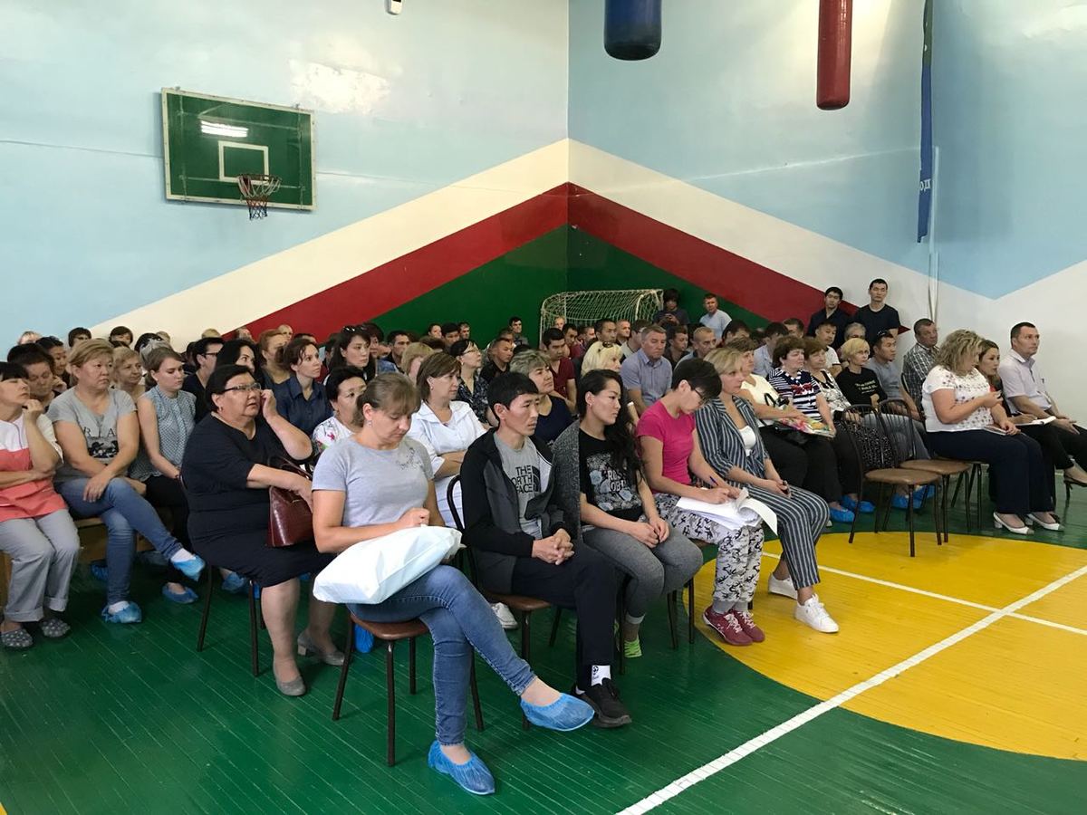 Коллектив Якутского гормолзавода попросил Александра Саввинова поддержать местное производство