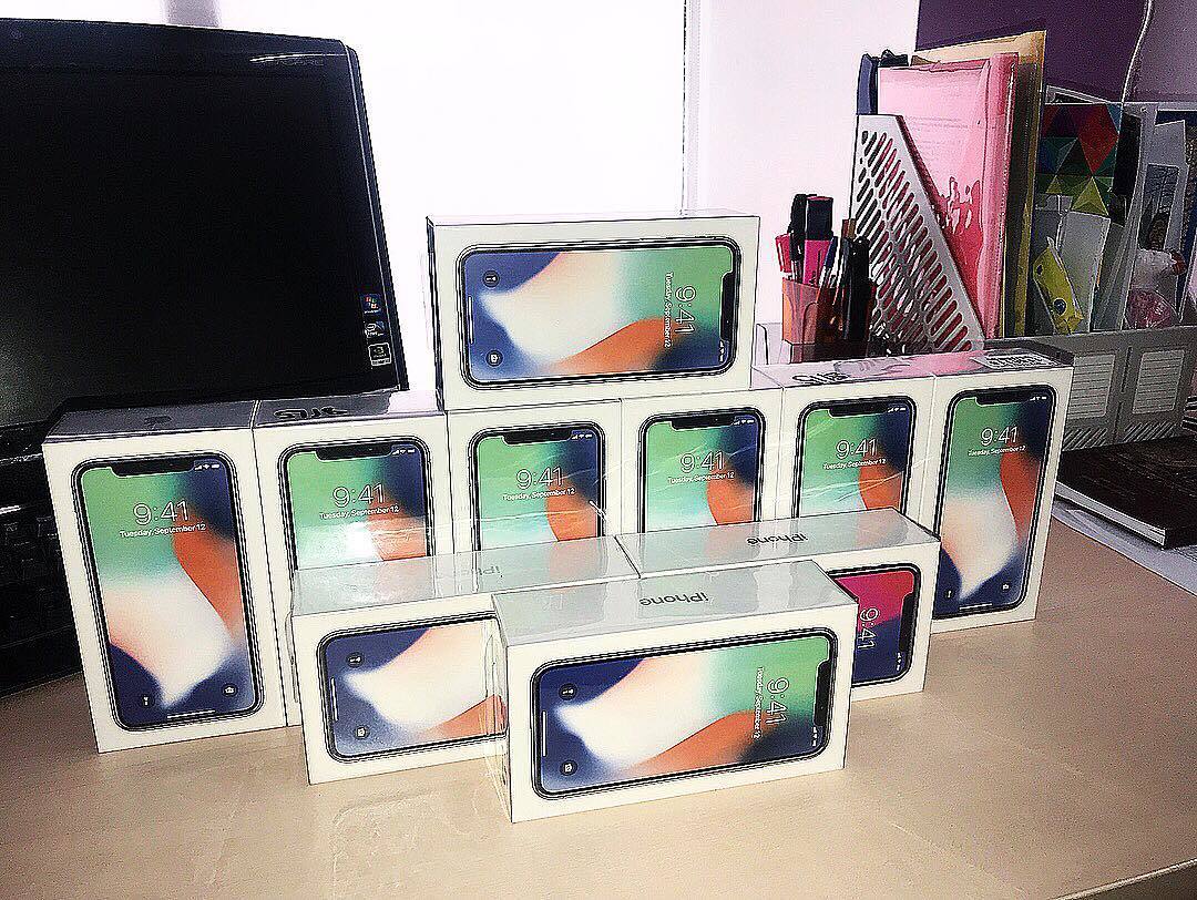 «ЕР» разыгрывает IPHONE X за селфи на выборах