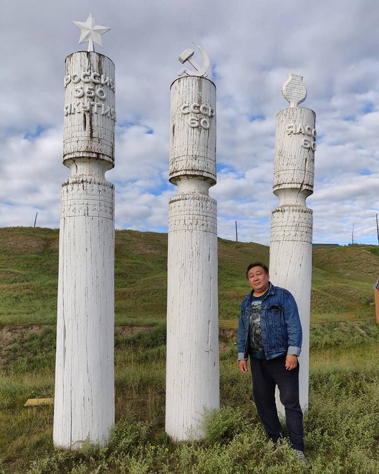 Фотофакт: Советские сэргэ в Борогонцах