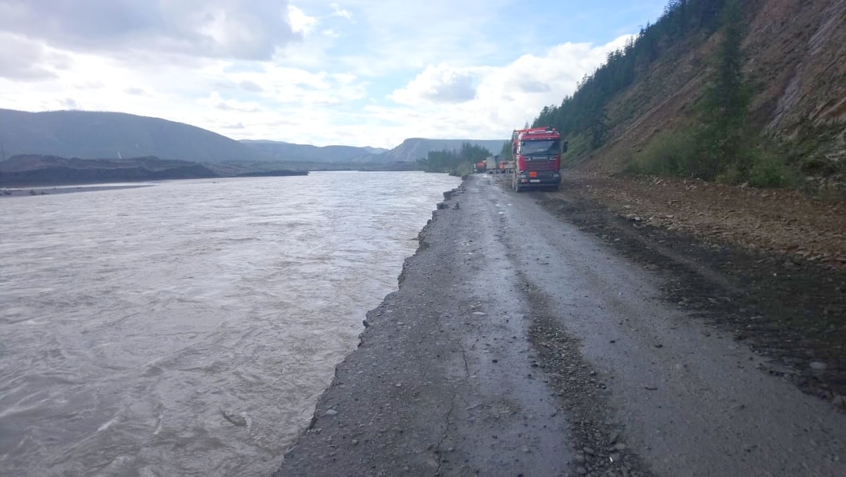 На участке трассы «Колыма» в Якутии открыто движение для легкового транспорта