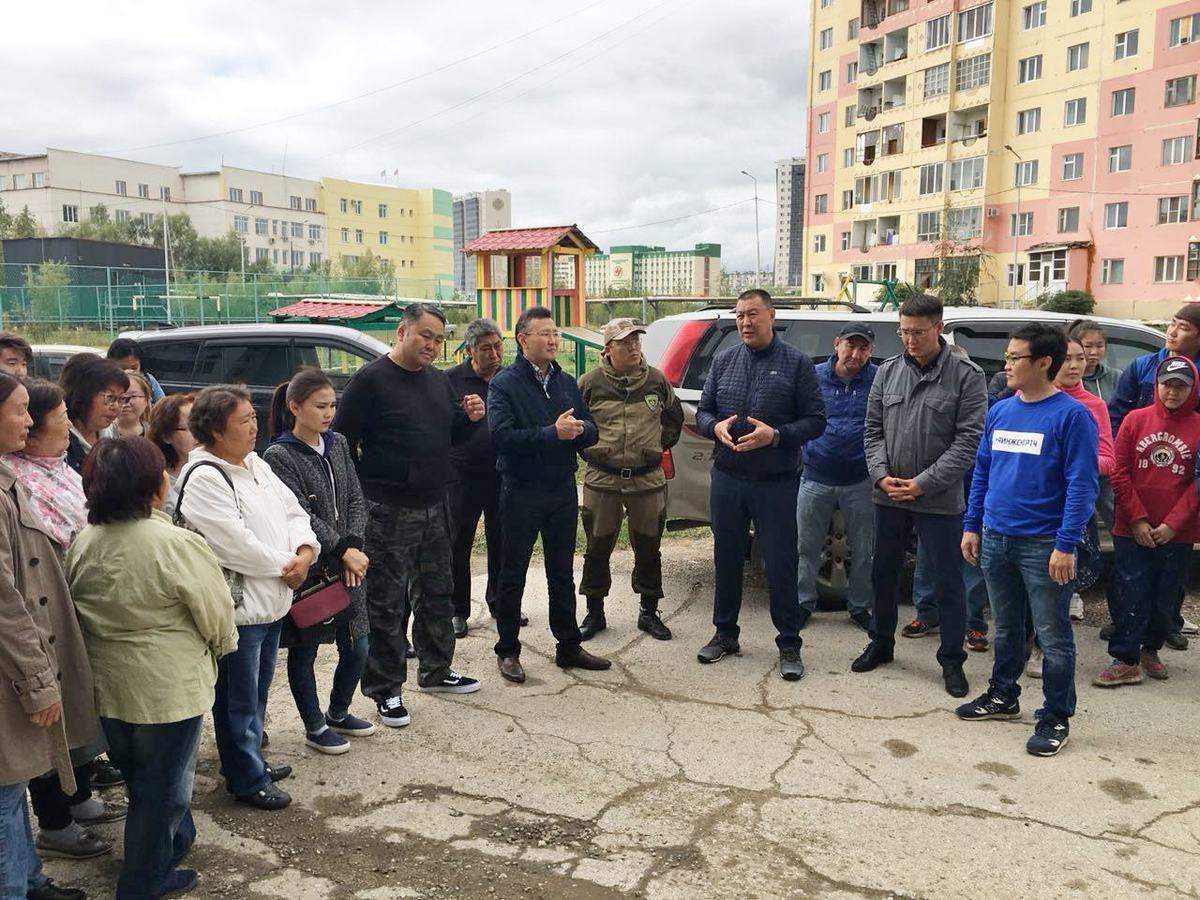 "Яркий пример взаимодействия власти и общества": В Автодорожном округе стартовала акция "Мой подъезд"