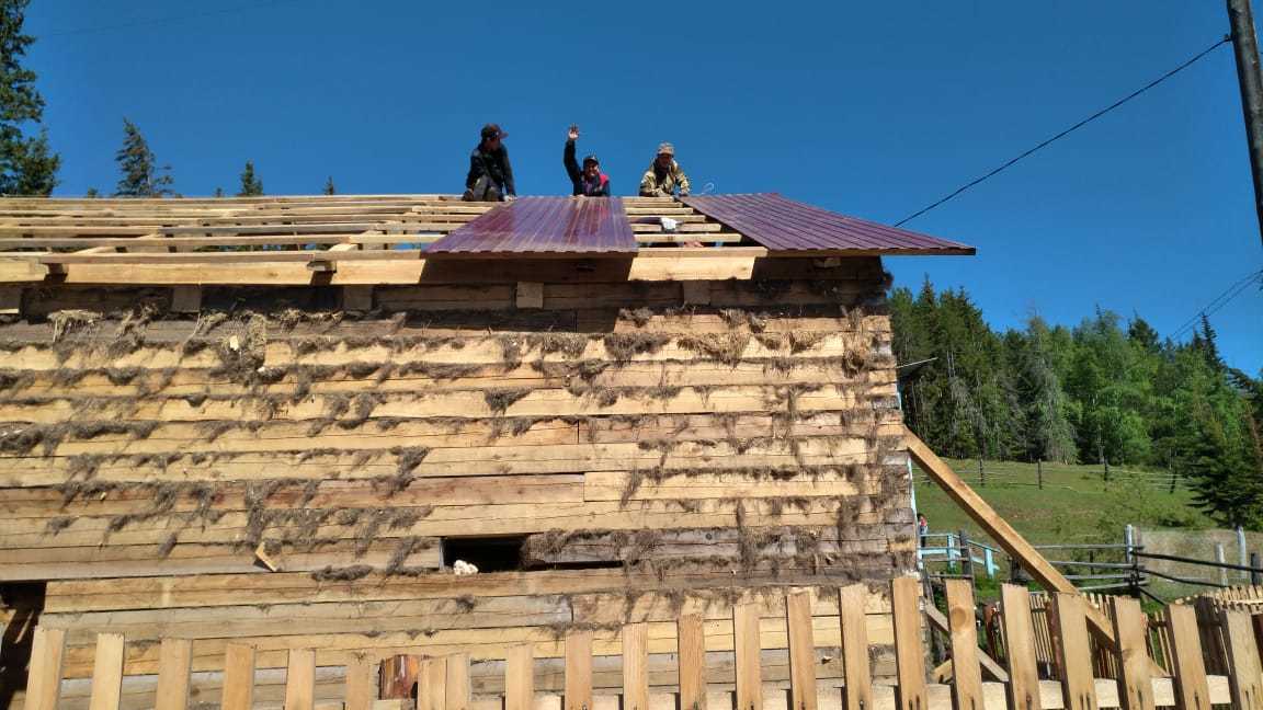 В Минздраве Якутии поблагодарили селян, которые строят больницу своими силами