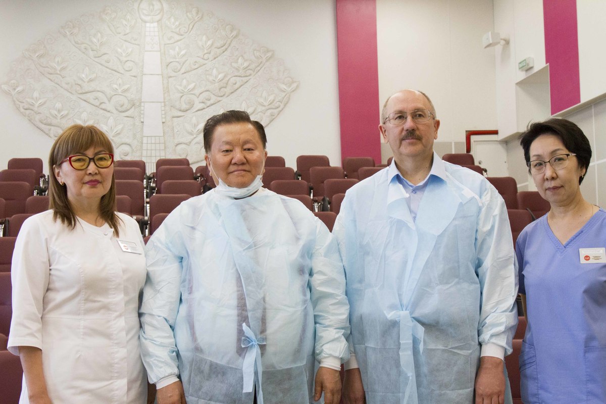 Депутату ГосДумы Федоту Тумусову показали новый Перинатальный центр