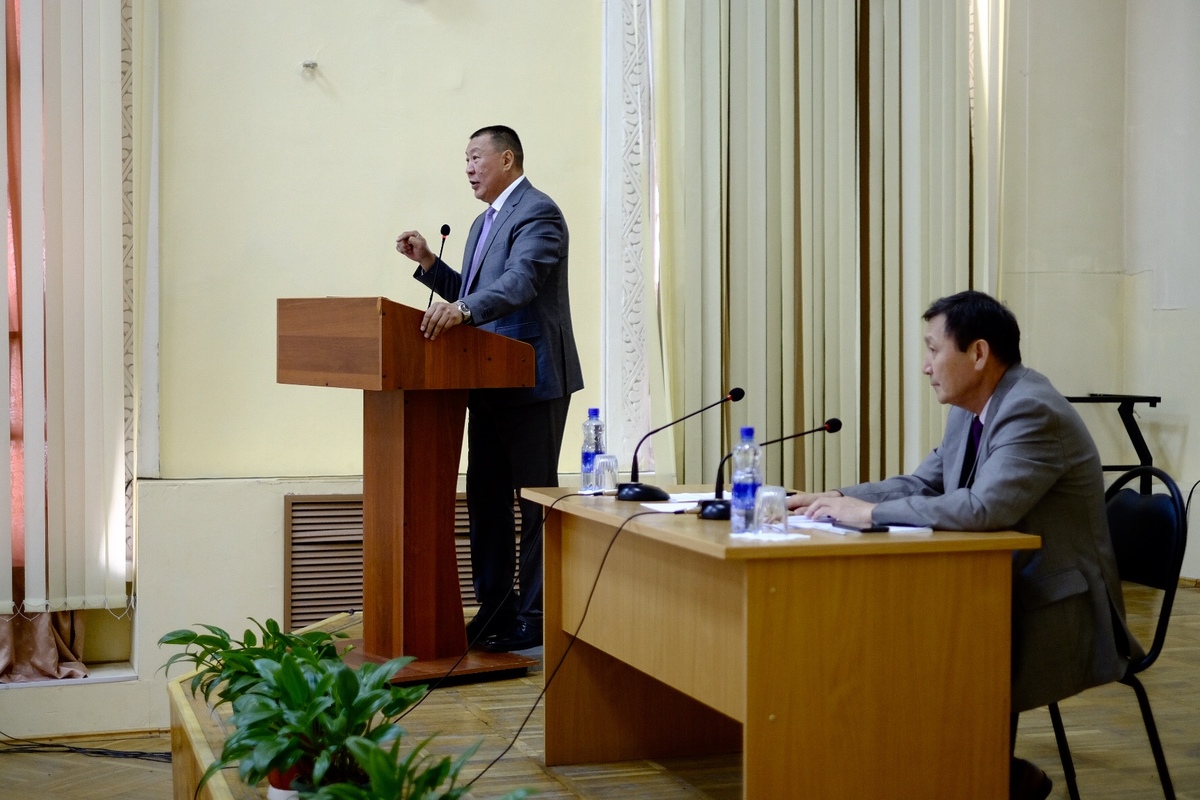 Александр Саввинов: Дальнейшее развитие Якутска невозможно без опоры на научные достижения