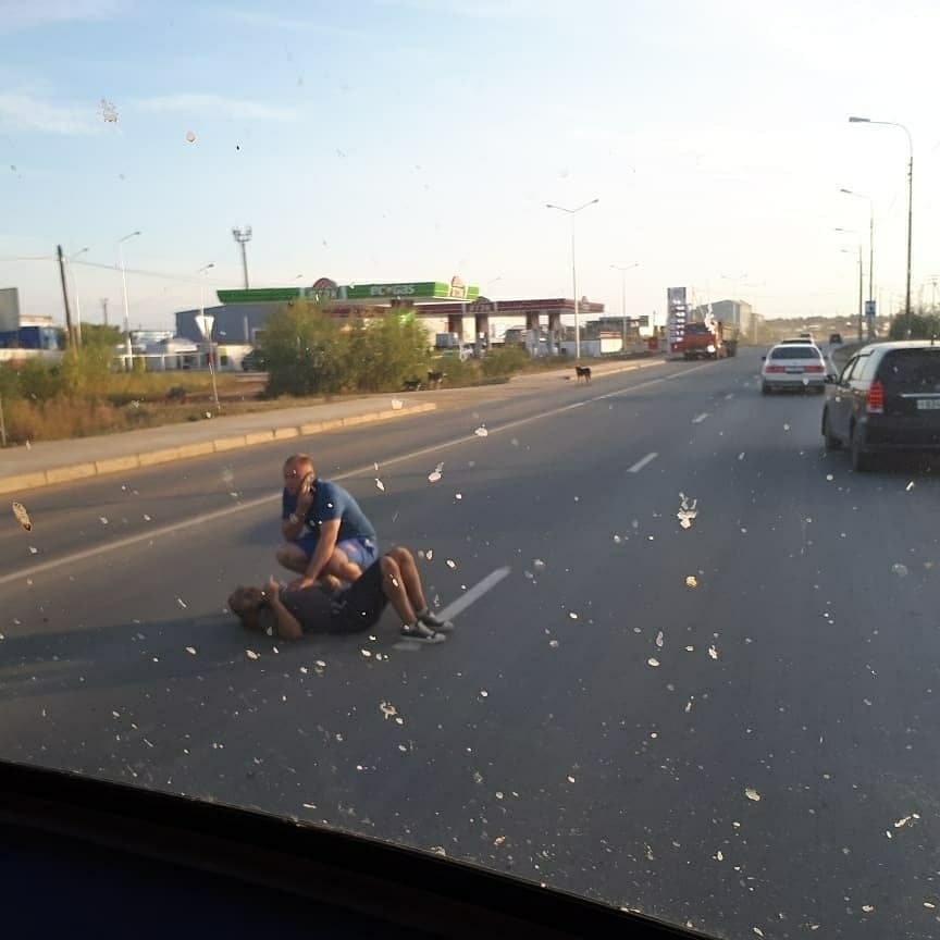 Фотофакт: Сбитый в районе ДСК Якутска пешеход отправил селфи в соцсети