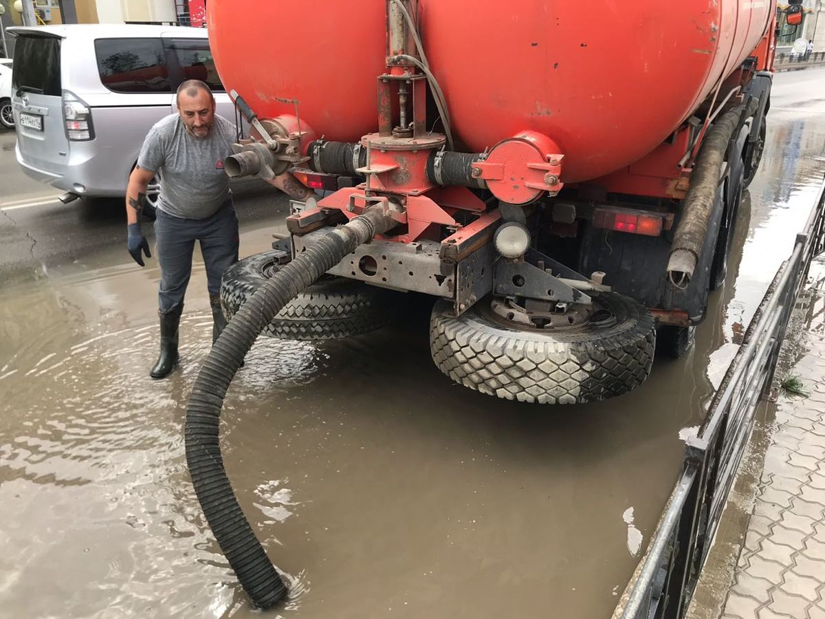 В Якутске завершаются работы по устранению последствий ливня