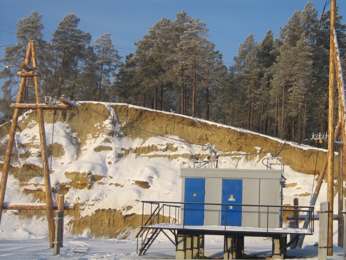 В Кангалассах с обрыва сорвался ребенок