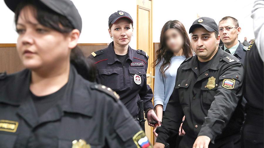 Сестер Хачатурян отпустили по домам