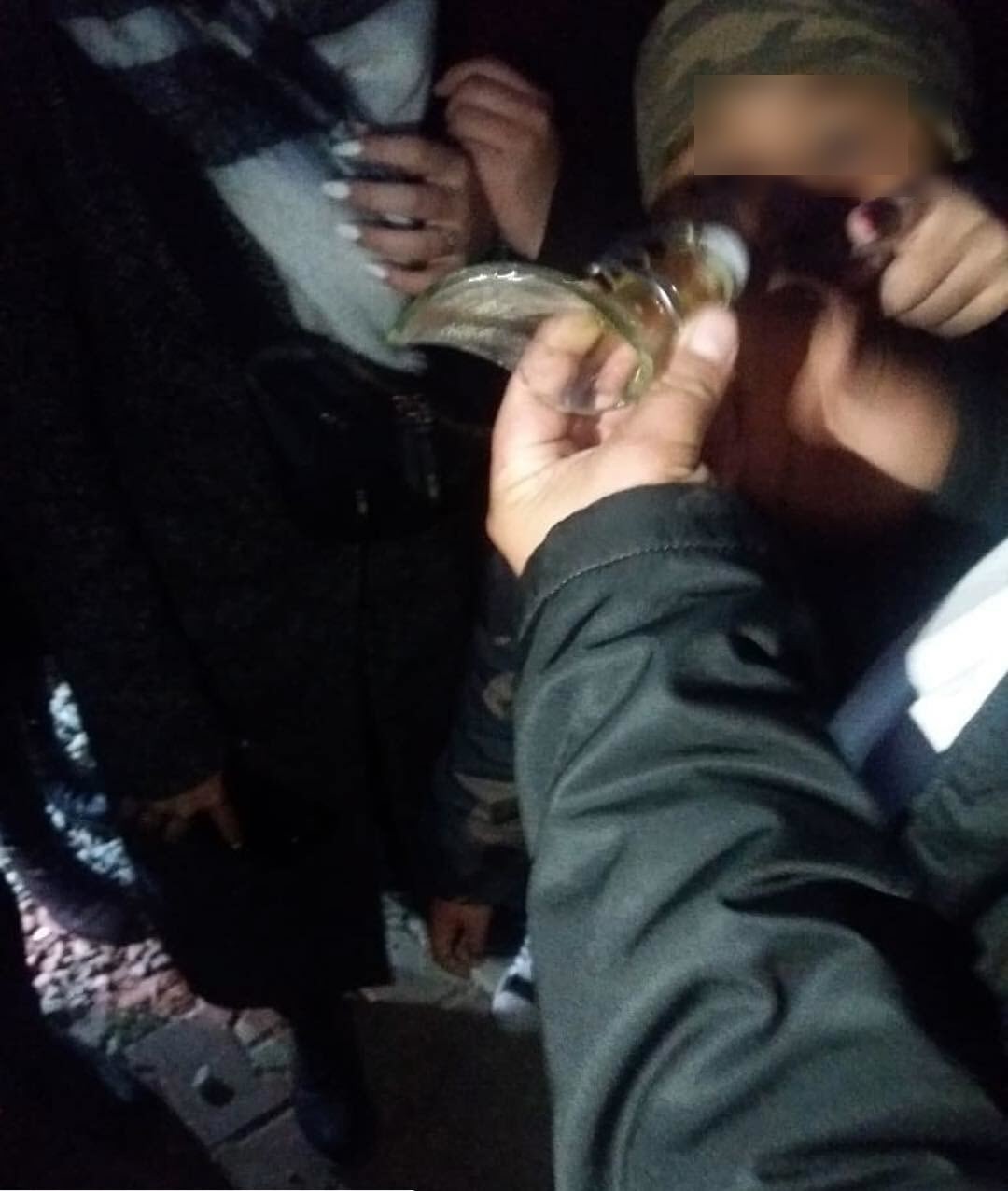 В соцсетях утверждают, что нашли только горлышко от бутылки