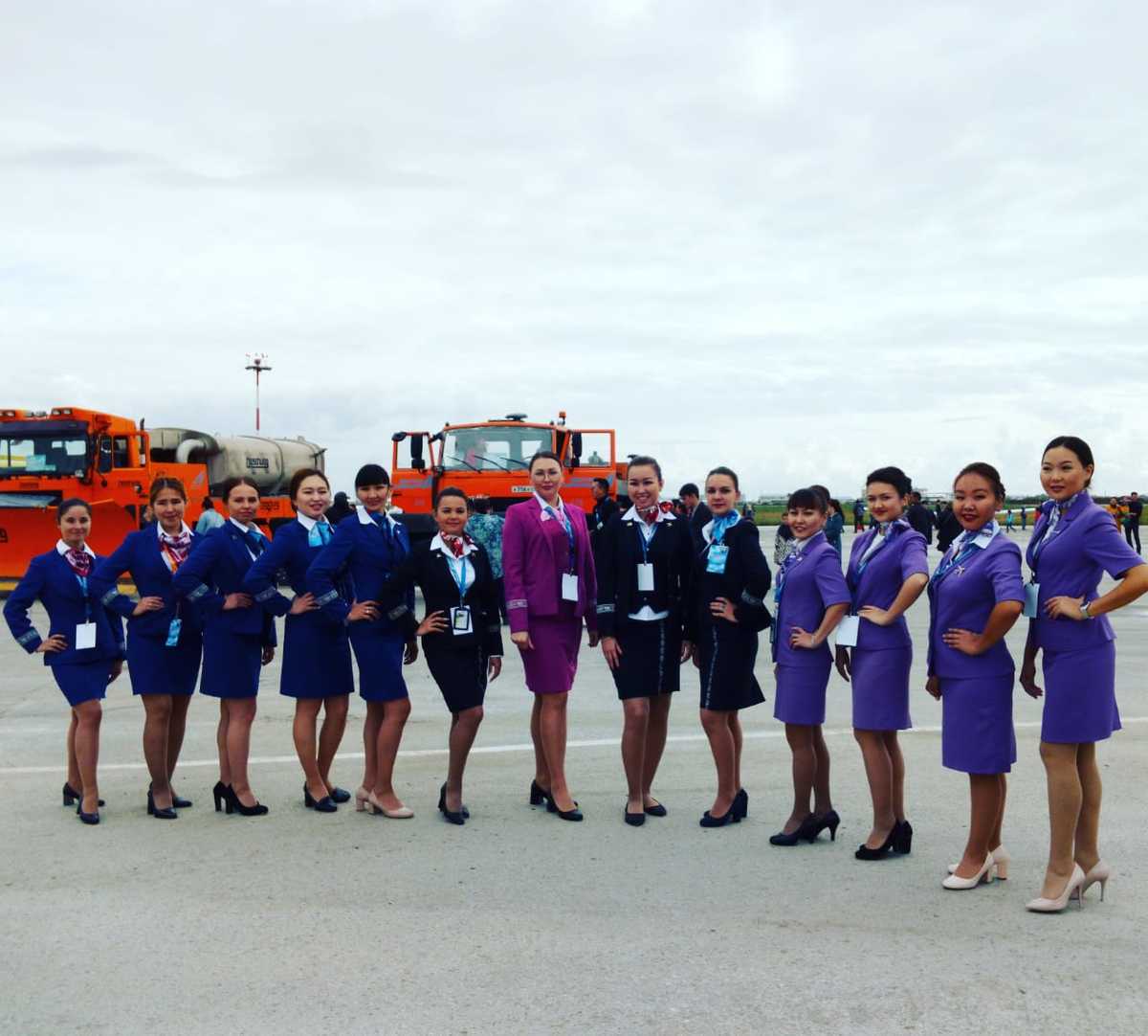 На аэродроме Якутска пожарные авто "исполнили" аргентинское танго