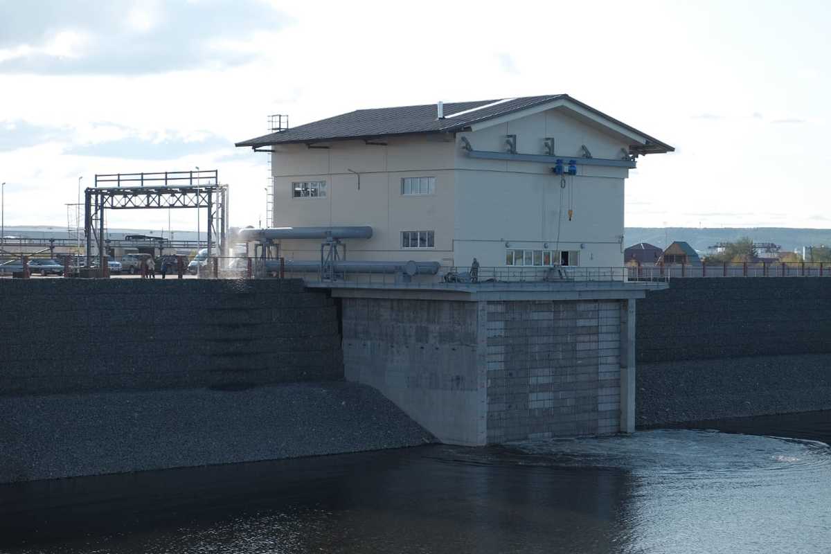 "Запуск нового водозабора в Якутске - событие исторической значимости", - Александр Саввинов