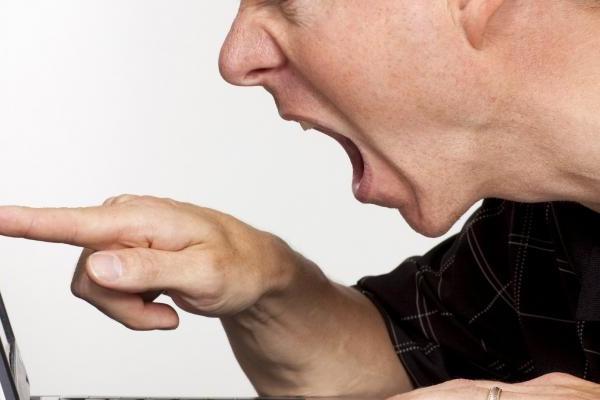 В Якутии гендиректор предприятия оскорбил своего сотрудника