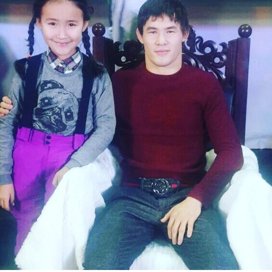 Спортсмен Виктор Рассадин посвятил свою победу 10-летней Карине, борющейся с лейкозом (видео)