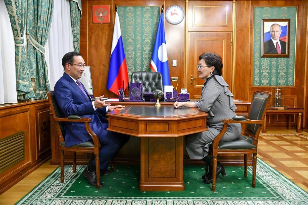 Айсен Николаев встретился с мэром Якутска Сарданой Авксентьевой