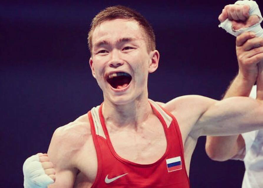 Якутский боксер Василий Егоров одержал победу над кубинцем в Волгограде
