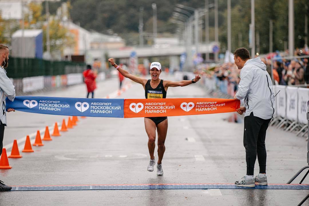 Сардана Трофимова стала победительницей Московского марафона