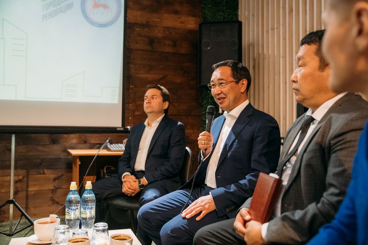 Айсен Николаев: «Самые эффективные проекты комфортной среды инициируют сами жители»