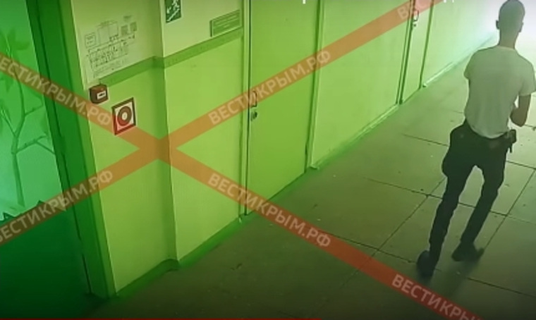 Опубликовано полное видео с камер, запечатлевших ход расстрела в колледже в Керчи (видео)