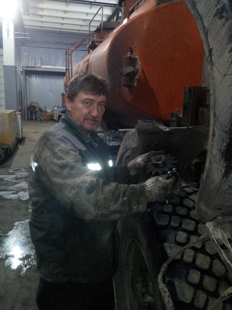 Компания "Железные дороги Якутии" поздравляет с Днем автомобилиста!