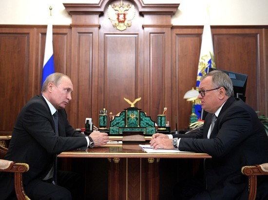 Путин поддержал отказ от доллара по "плану Костина"
