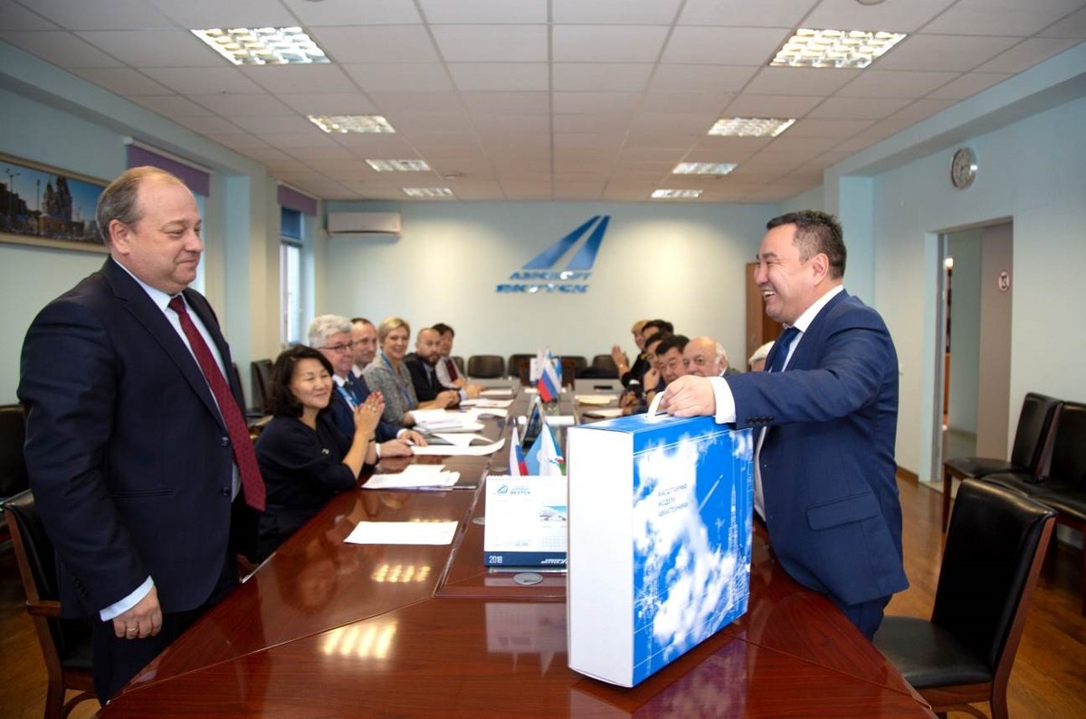 Аэропорт “Якутск” встретился с авиакомпанией “Полярные авиалинии”