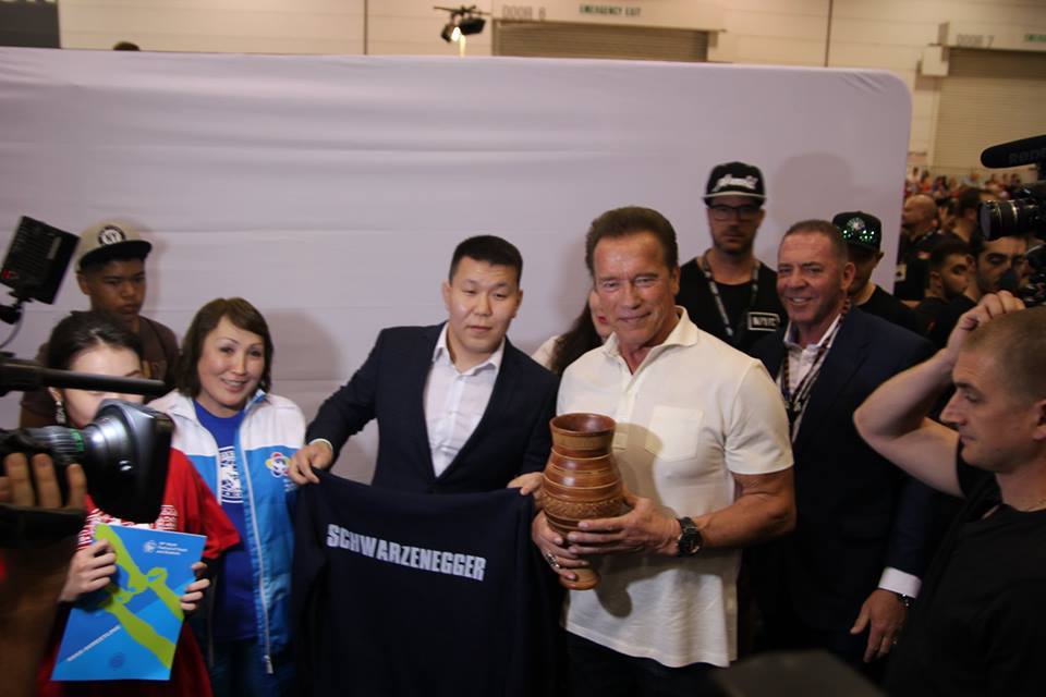 Шварценеггер может приехать в Якутск на чемпионат мира по мас-рестлингу