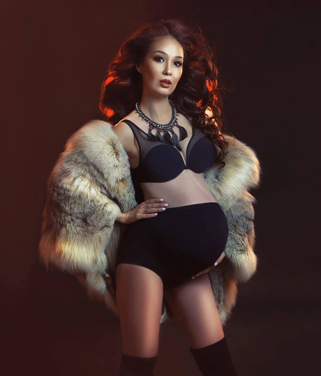 "Мисс бикини" предстала в неожиданном образе