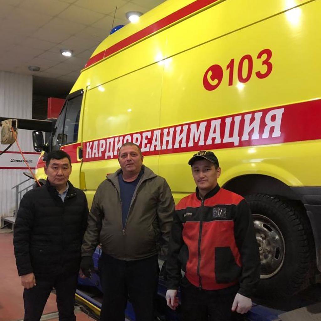 Якутский предприниматель обеспечил реанимобили зимней резиной