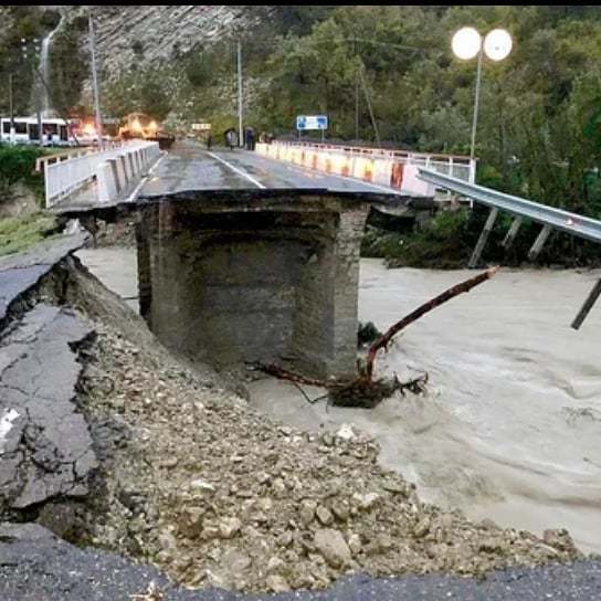 Кубань под водой: стихия забирает жизни