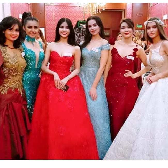 Фанаты Натальи Строевой возмущены выбором платья для конкурса "Мисс Мира"